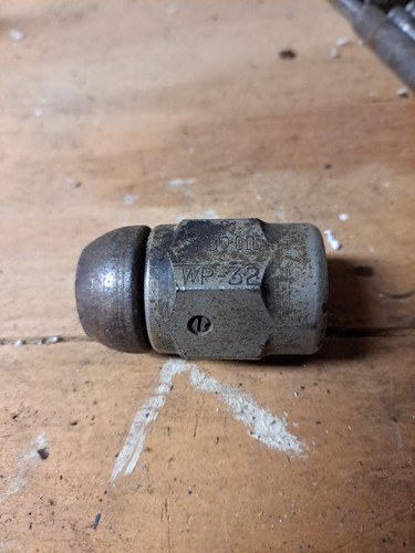 Snap wheel puller - snap-on,